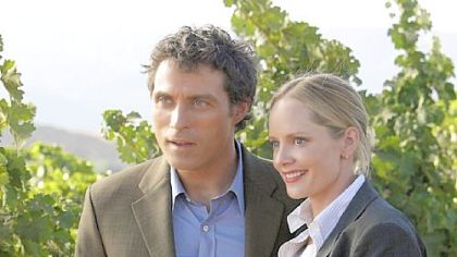 Rufus Sewell, left, is Dr. Jacob Hood, Special Science Advisor to the FBI, and Marley Shelton is FBI agent Rachel Young in "Eleventh Hour."