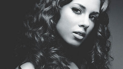 Alicia Keys, a classically trained pianist, was raised in Hell's Kitchen by her Italian-Scottish mother.