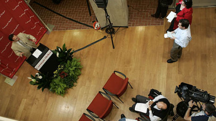 Alan Taub, executive director of General Motors research & development, announces a plan to fund research into autonomous driving technology at Carnegie Mellon University in Pittsburgh yesterday. (AP Photo/Keith Srakocic)
