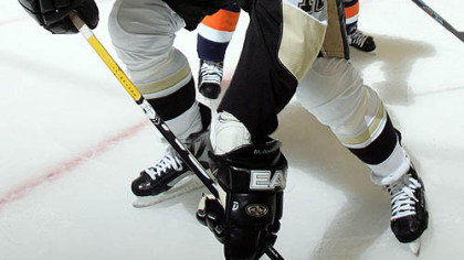 Ryan Malone skates against the Islanders last night in Uniondale, N.Y.