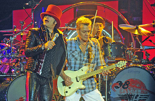 left Eddie Van Halen and Alex Van Halen in Van Halen's concert April 30