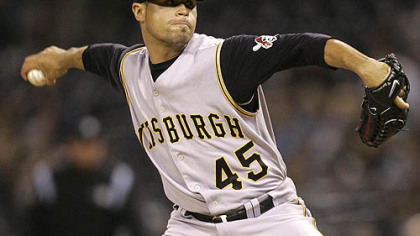 Pirates starter Ian Snell pitches against the San Diego Padres in the first inning of last night's game in San Diego.