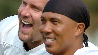 Roethlisberger and Hines Ward watch as fans catch the ball during field-goal practice training camp. (Aug. 14, 2007)