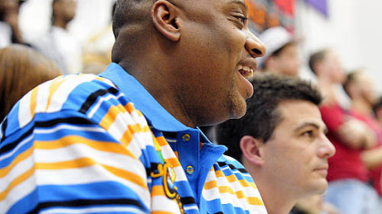 Darelle Porter, the last City League player to play for Pitt until DeJuan Blair this season, has stayed in the area. He takes in one of the WPIAL playoff games this month.