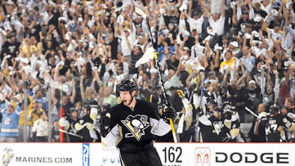 Penguins center Jordan Staal celebrates his power-play goal in the second period of yesterday's 2-0 victory against the New York Rangers at Mellon Arena.