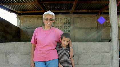 Donna Tabor in 2006 with Jesus Mayorga, for whom she obtained free medical care to correct a potentially fatal heart defect.