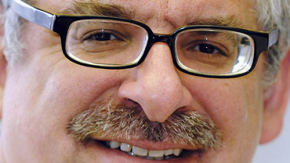 Pitt bioengineering professor Michael Sacks is working to grow heart valves in the laboratory, working with animal models.