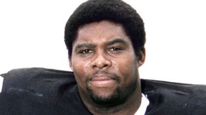 Dwight White