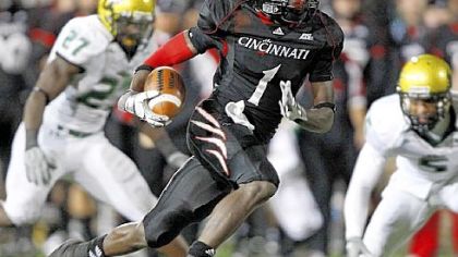 Cincinnati's Mardy Gilyard runs the ball in for a touchdown in the second quarter against South Florida October 30.